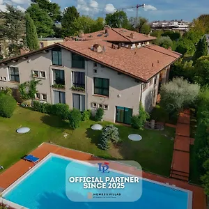 Desenzanoloft Official Partner Marriott Homes & - Swarovski Family With Pool Apartment